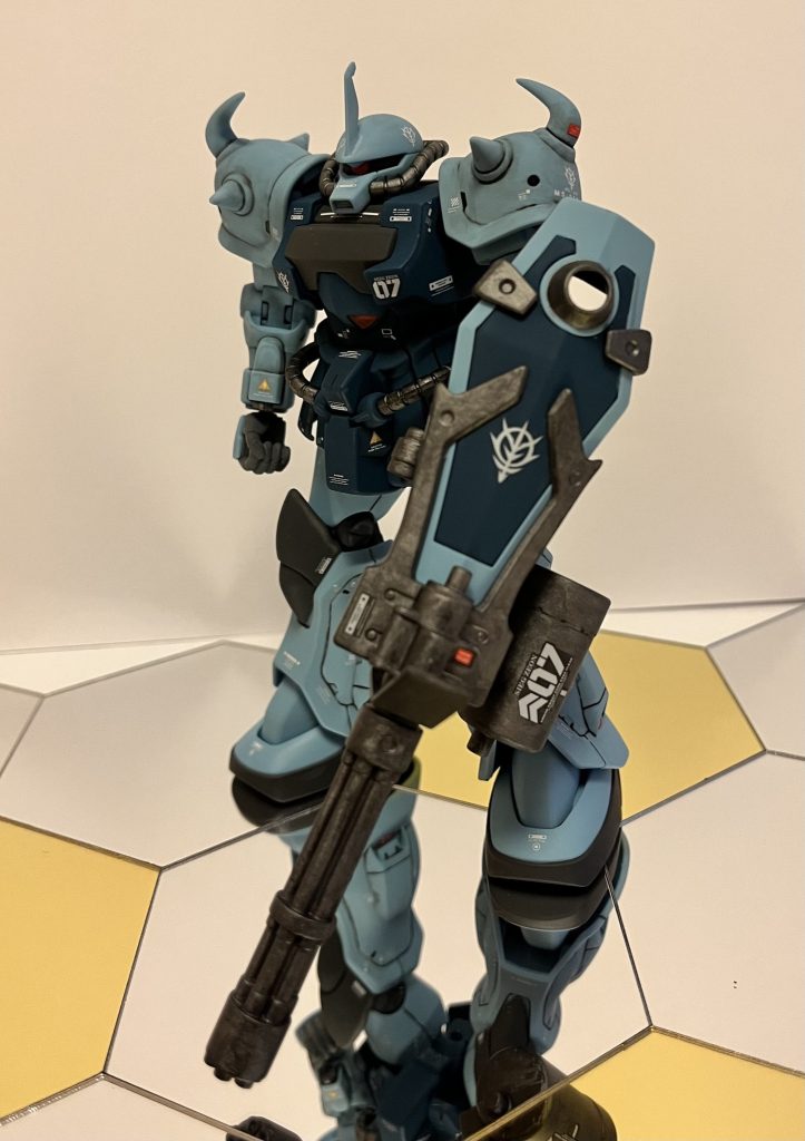 HG グフ・カスタムは良く出来ていますね。プロポーションは完璧だと思う。