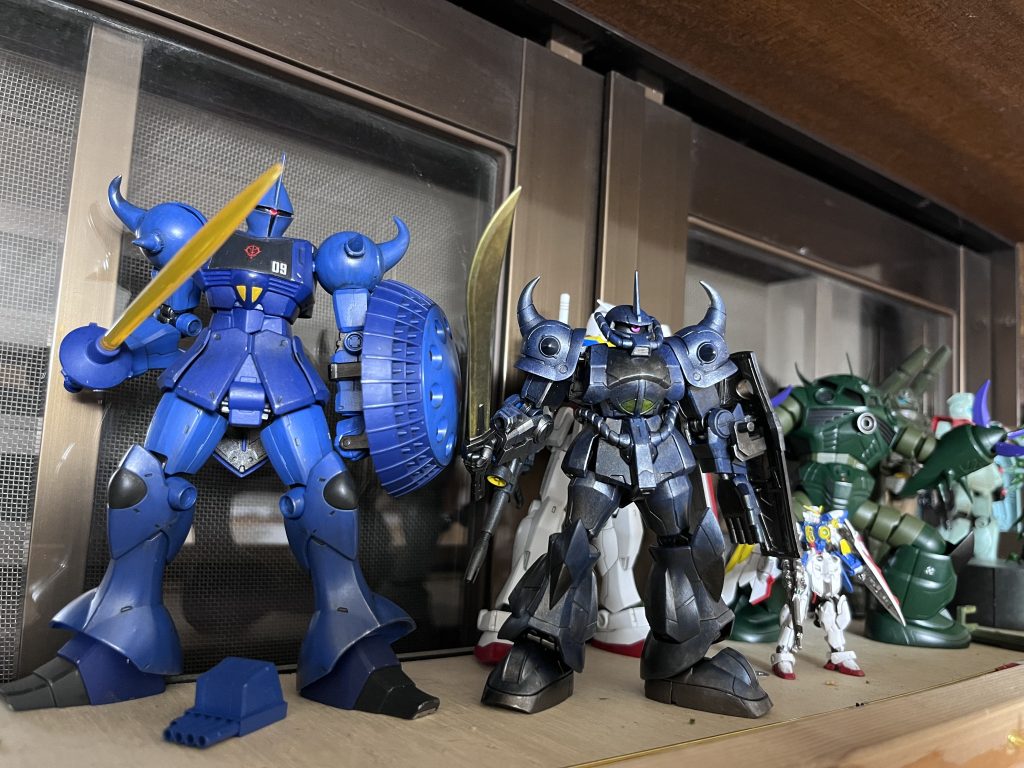 ギャンバラルと比較すると、色の感じはこっちの方がカッコいい気がします。