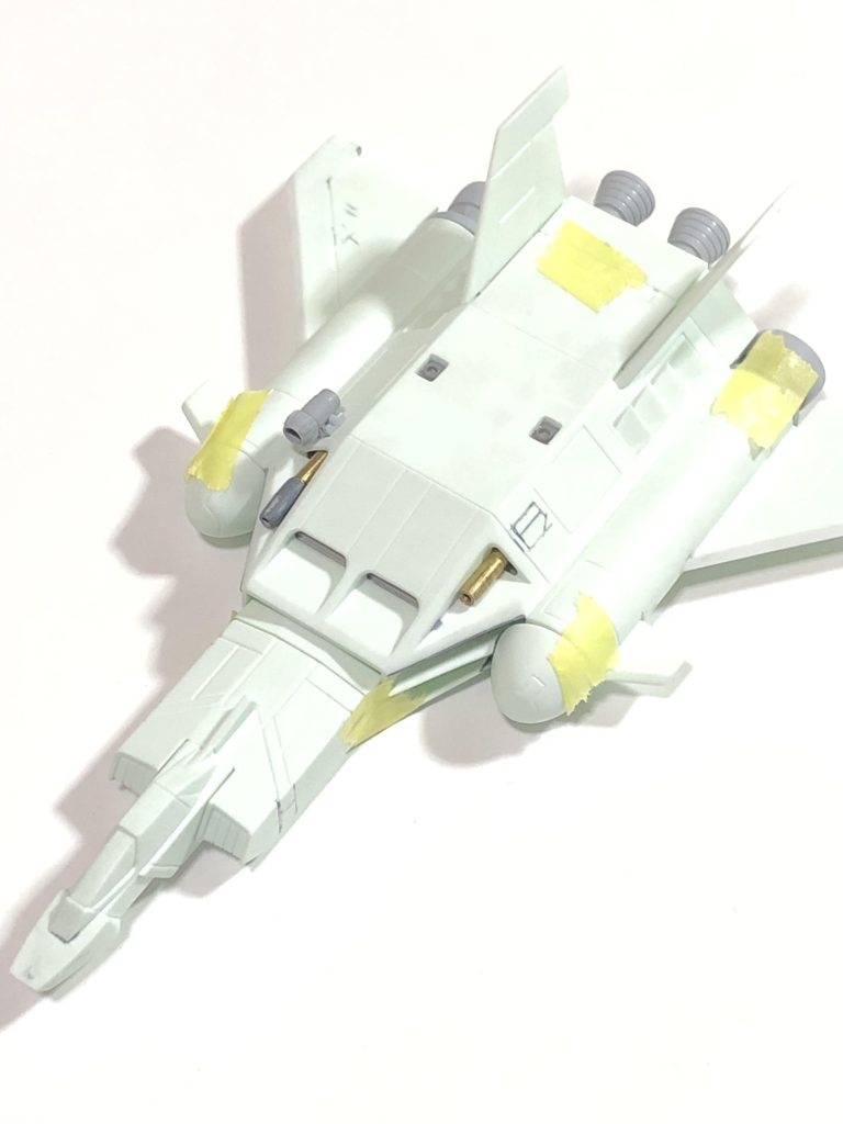 武装は片方はビーム砲(真鍮とビームライフルの先端使用)もう片方はバルカン(真鍮)センサーもどきも追加で作成しました。