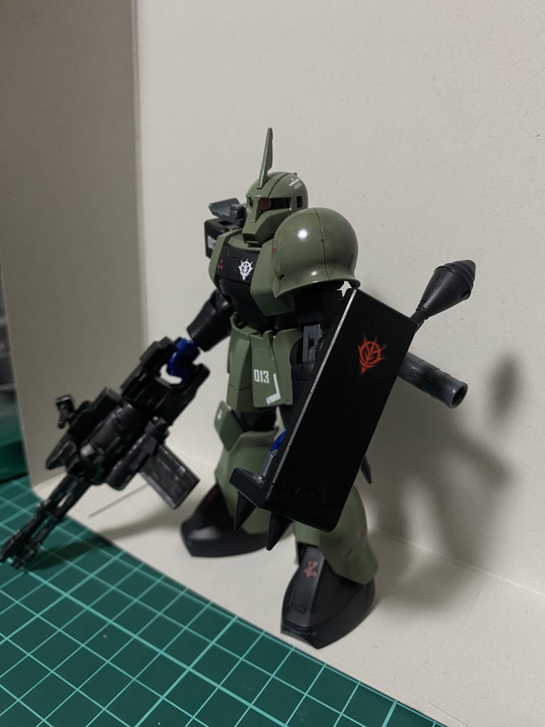 この写真で気付きましたが合わせ目消し忘れてた、、、