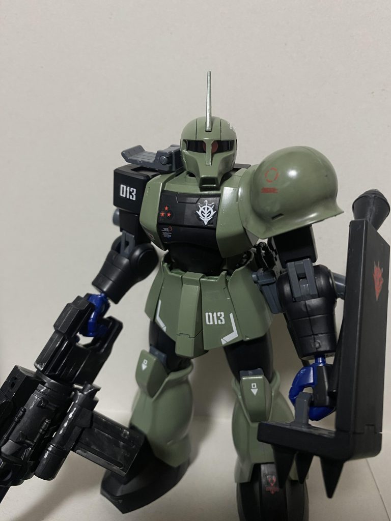 HG旧ザク　筆塗全塗装–3枚目/制作者：アニマルチキン