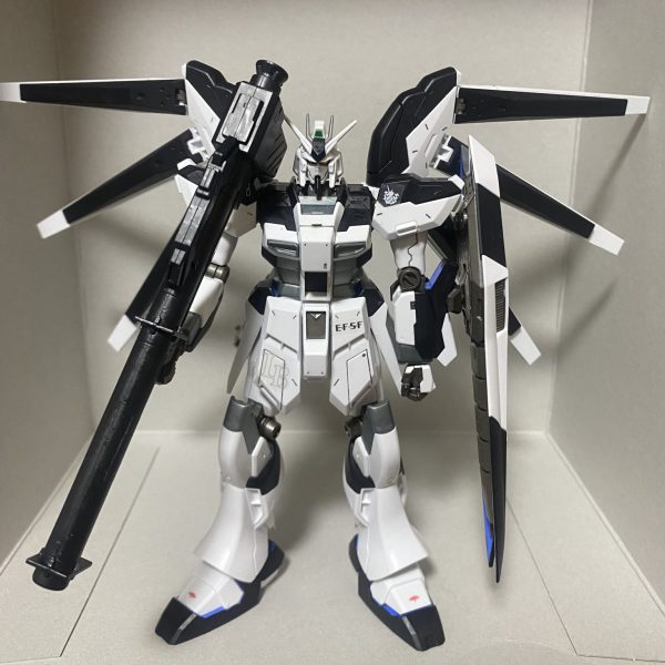 HG Hi-vガンダム　筆塗り部分塗装