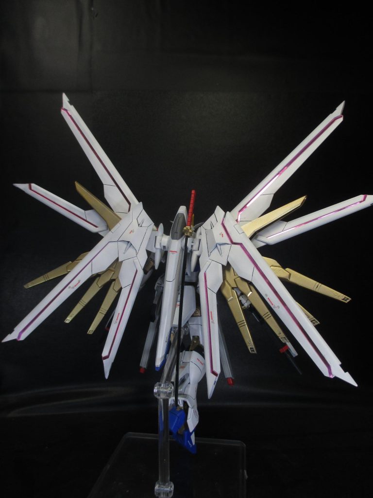 マイティ―ストライクフリーダムガンダム–3枚目/制作者：堺・悠一