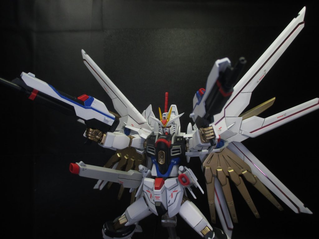 マイティ―ストライクフリーダムガンダム–5枚目/制作者：堺・悠一