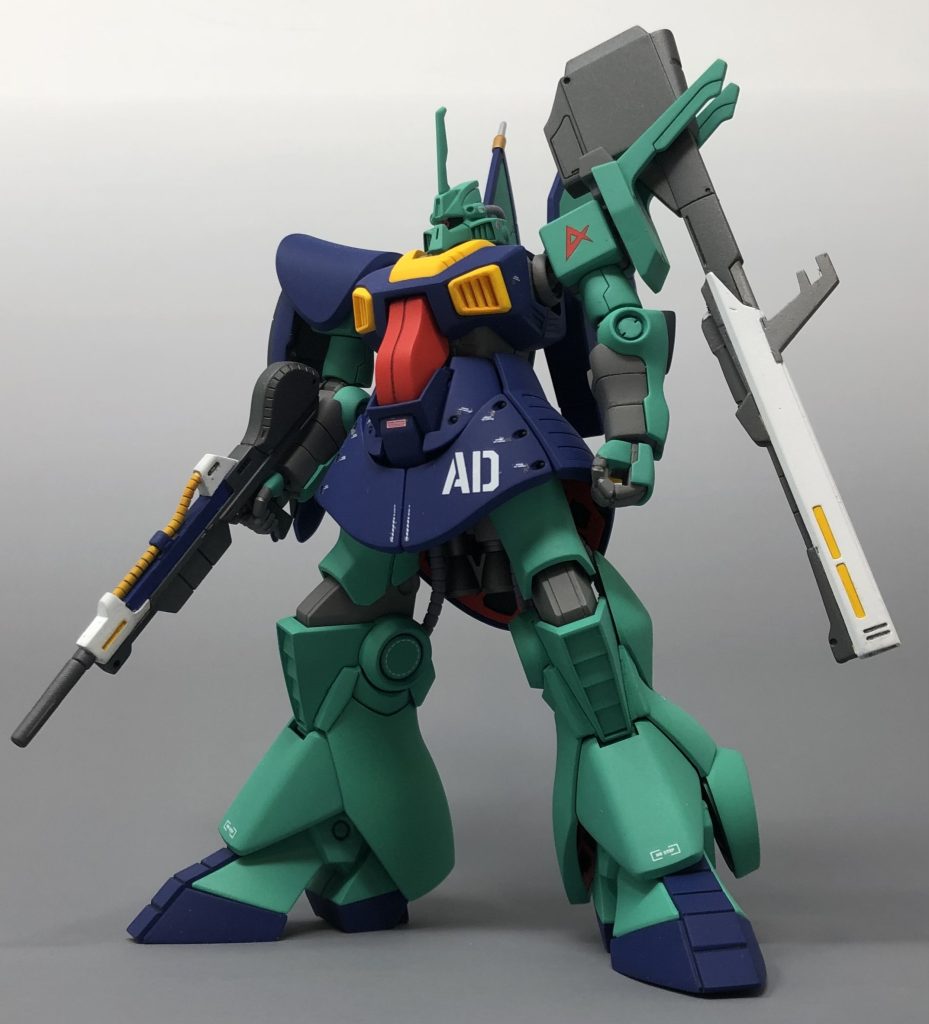 まずは正面あおりから。本当に素晴らしい理想的なバランスの造形です。