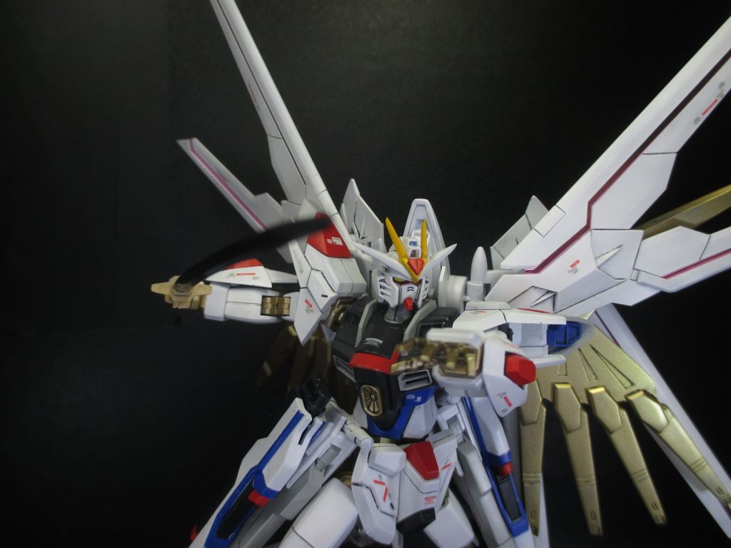 マイティ―ストライクフリーダムガンダム–7枚目/制作者：堺・悠一