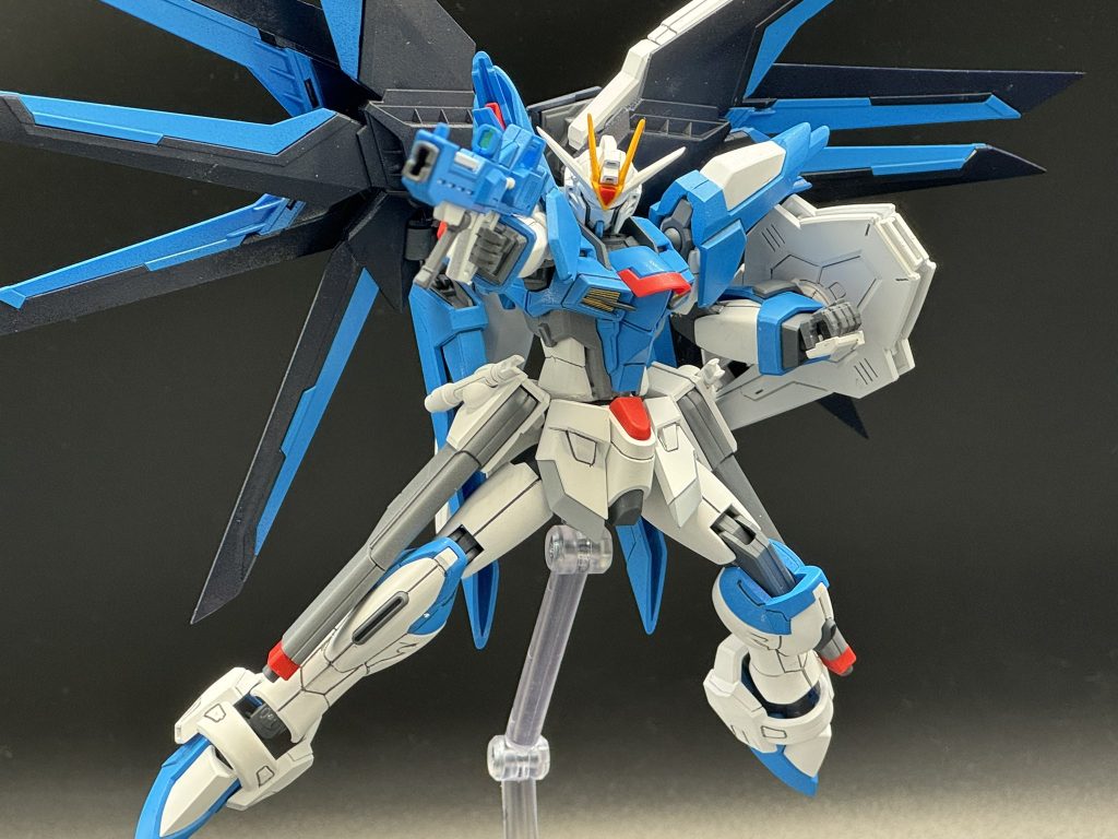 HGCE ライジングフリーダムガンダム–2枚目/制作者：指切り抜刀斎(デザインナイフ)