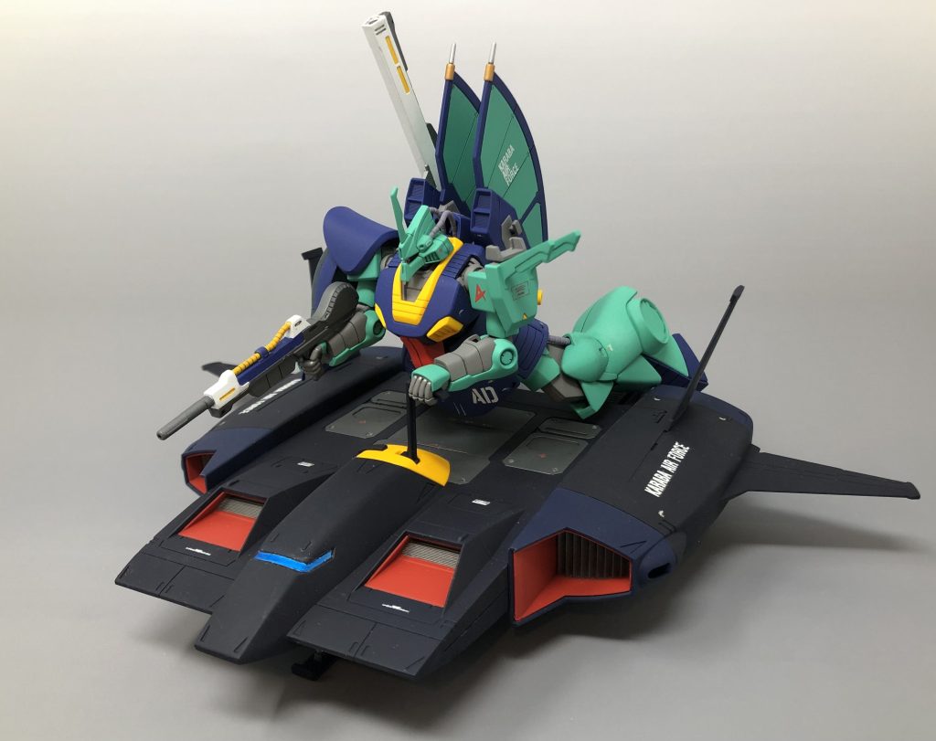 立たせるだけじゃなく寝そべっちゃう。