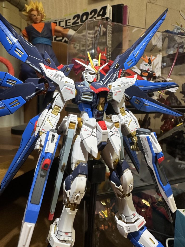 〜追記〜光沢トップコート吹き終わりました♪ん〜、変わらない?笑(´°‐°`)