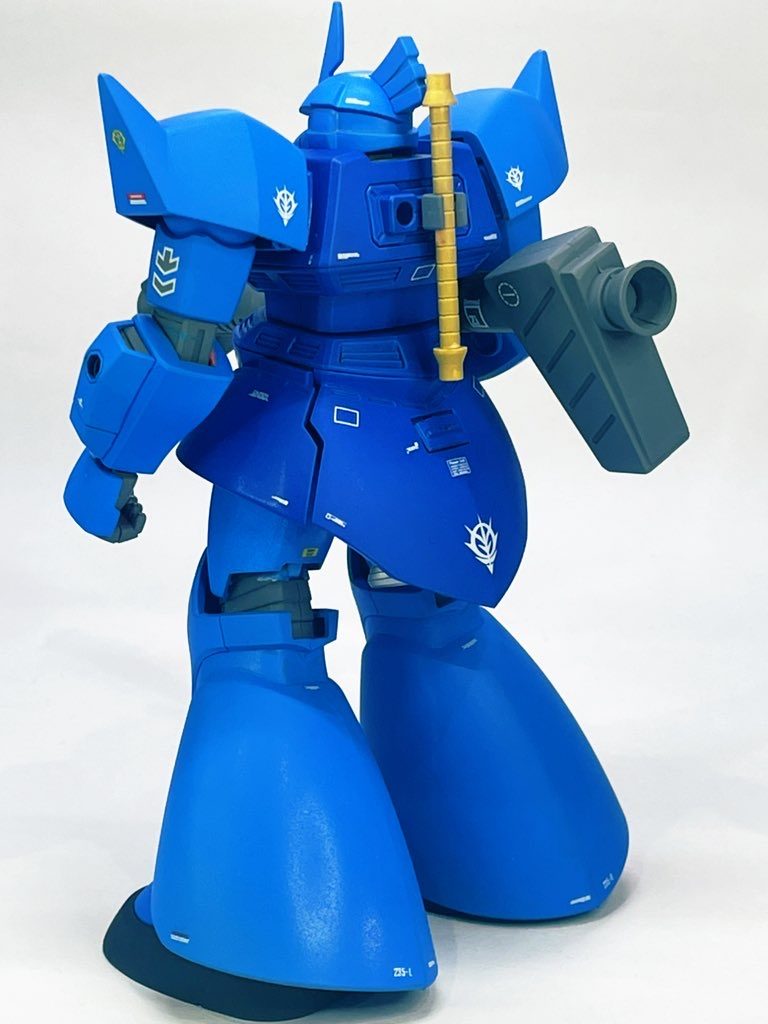 合わせ目などは極力消しましたがさすがにドワッジバズまでは作れないのでケンプファーバズを代用。