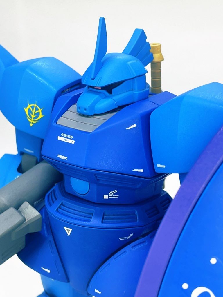 以前作ったズゴックやザク同様にゲルググも古めのHGではありますが、この頃のキットはシルエットが原作忠実なのかフォルムが凄い綺麗なので好き。