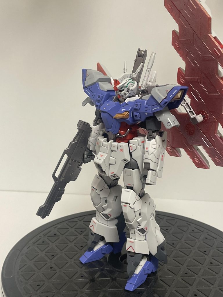 ムーンガンダム–3枚目/制作者：のじ