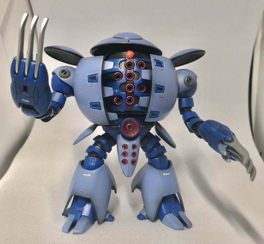 上半身はモモカプルを使用して、メガ粒子砲部分は旧キットのカプール部品を加工してハメ込みました。