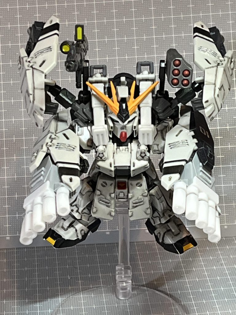 足も改造してキメラみたいにするか悩みます。これ以上は重すぎて支えられないかも。見てくれてありがとうございます。