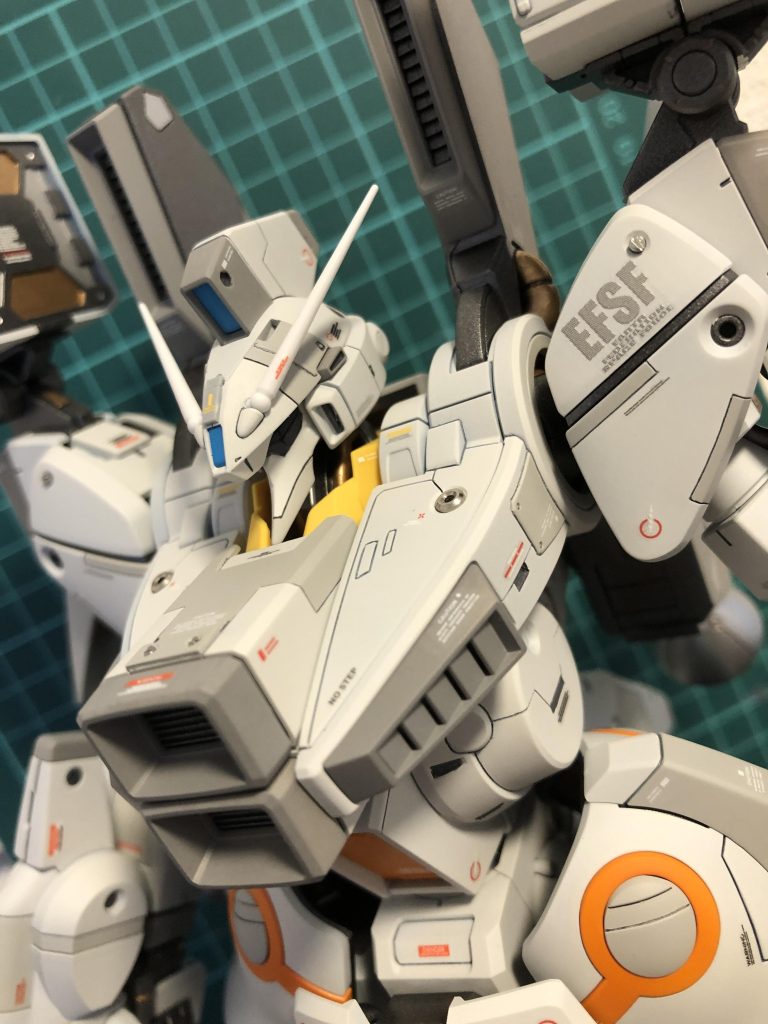 胸につけたメタルパーツがお気に入りです。メタルパーツも初使用です。