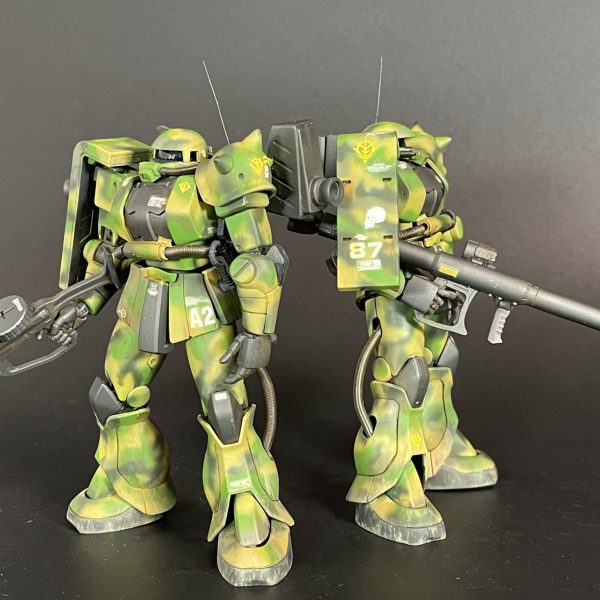 HGリバイブザク　ジャングル迷彩仕様