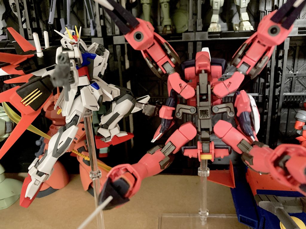 モノアイガンダムズ辺りのGジェネではこの並びが見れましたね。何週目かでシーマ様を救えるルートに入れた思い出。。