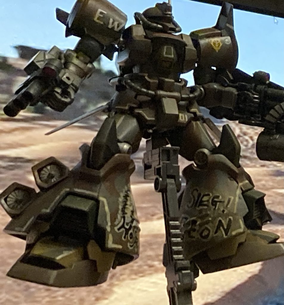 グフフライトタイプ　ギュンターバル機という妄想MSVでございます。両手にバルカン。脚部にはホガールの鷹🦅！を書いてみました、が、カモメ⁉️かも‥