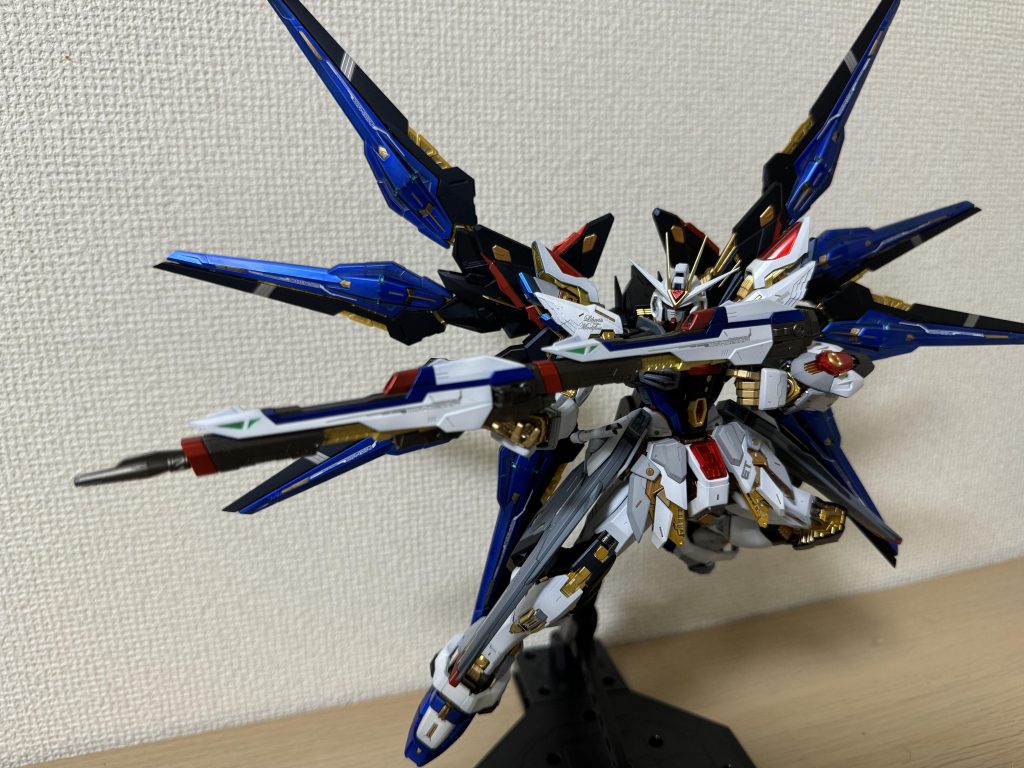 ストフリといえばやっぱこれ!ってなる連結ライフルこれで飾ってます。