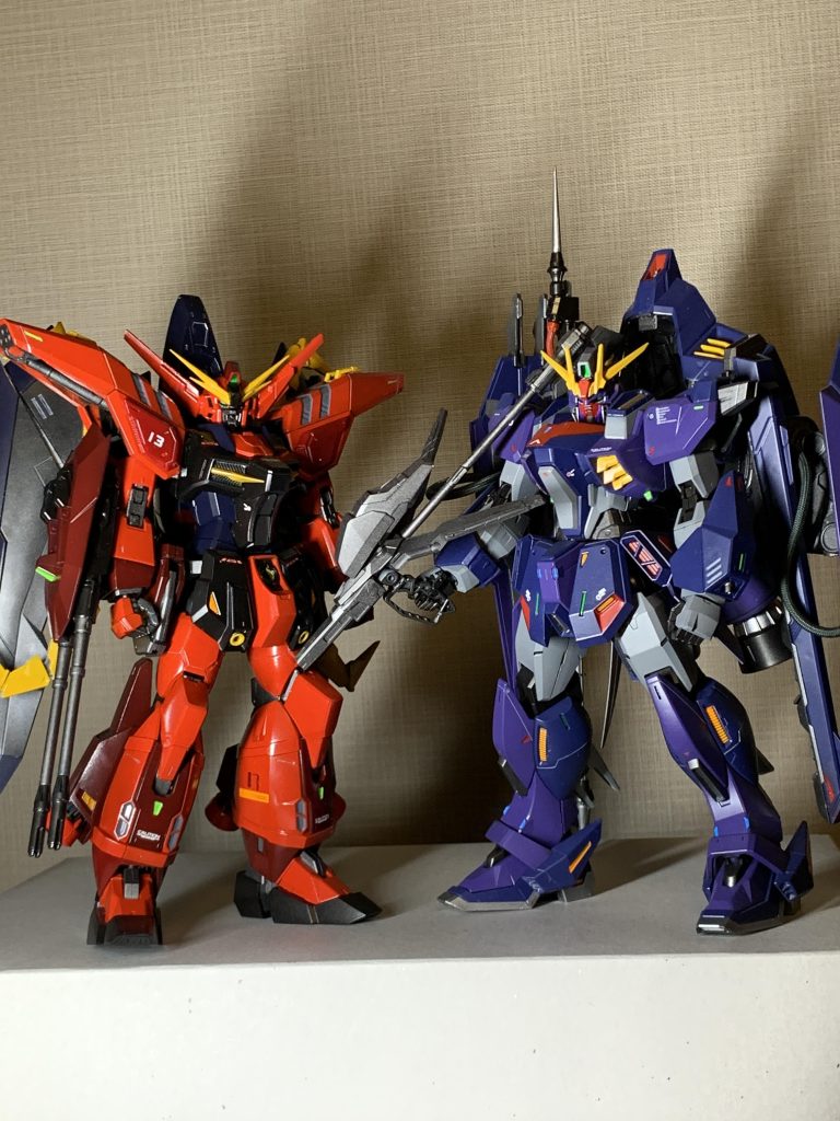 やっと2体揃いました！やっぱりうまく撮影できないので今日はここまでにしていい感じに撮れたらまた投稿します。