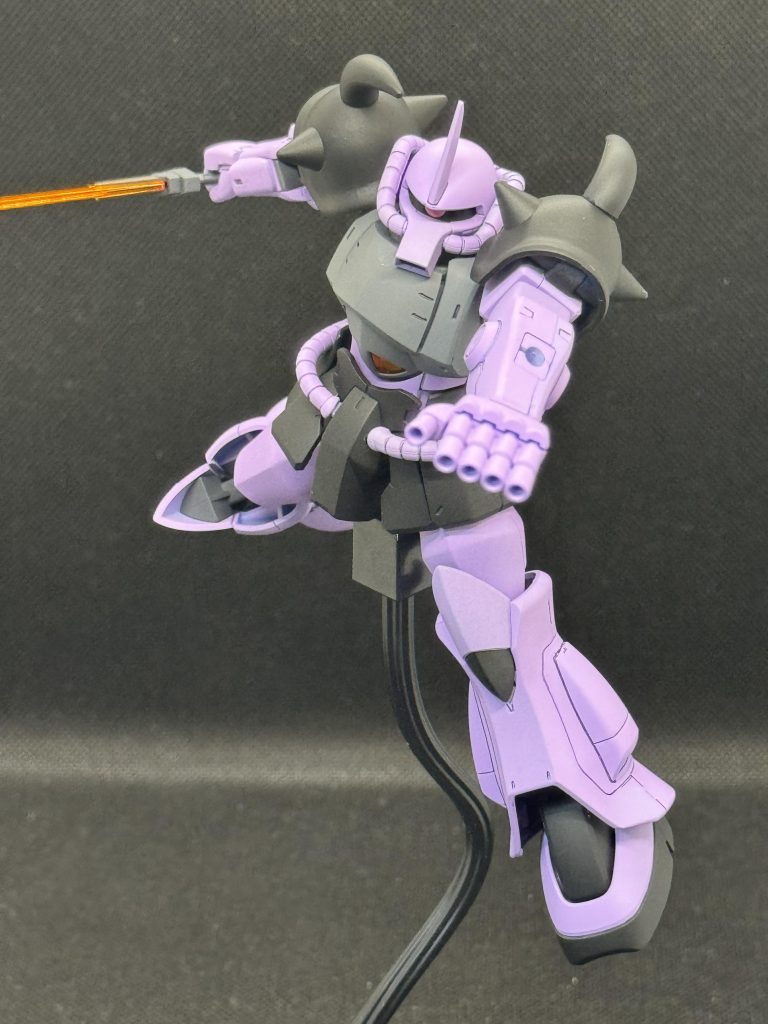 HGUC グフ–2枚目/制作者：指切り抜刀斎(デザインナイフ)