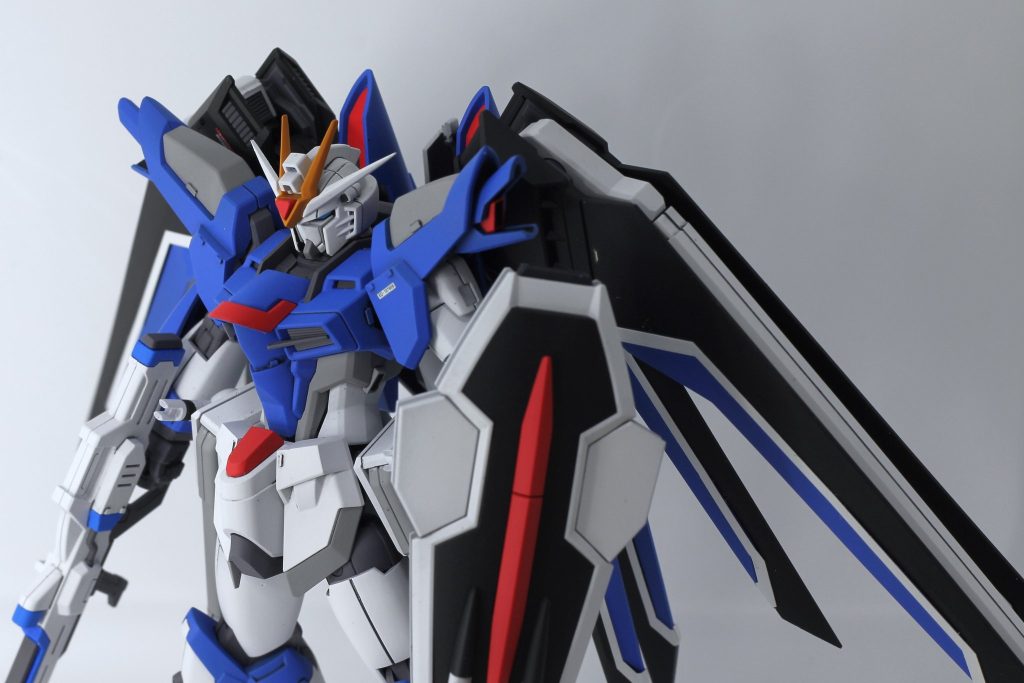 塗装はイモータルジャスティスと同じくメカサフヘビィを下地にしつつ、イモジャと違い綺麗目を意識しました。