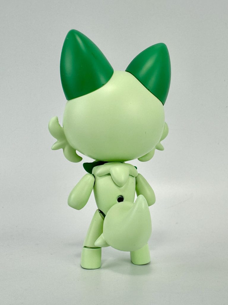 背面首元の毛？と尻尾も移植しています。　