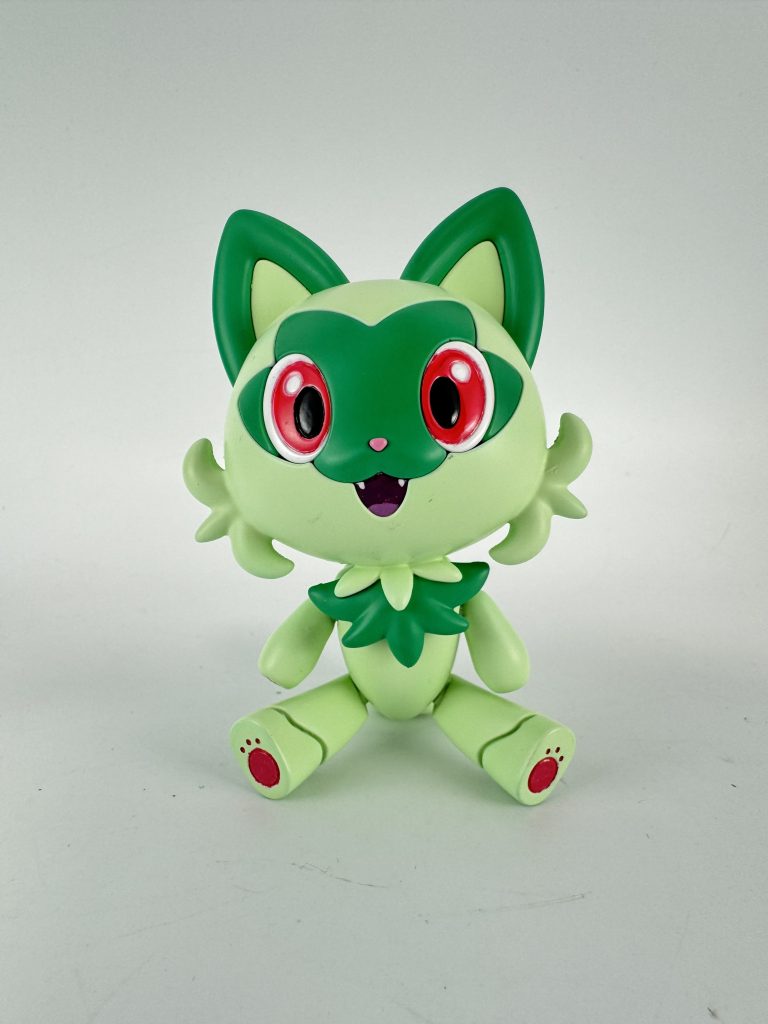 おすわり足にも肉球　