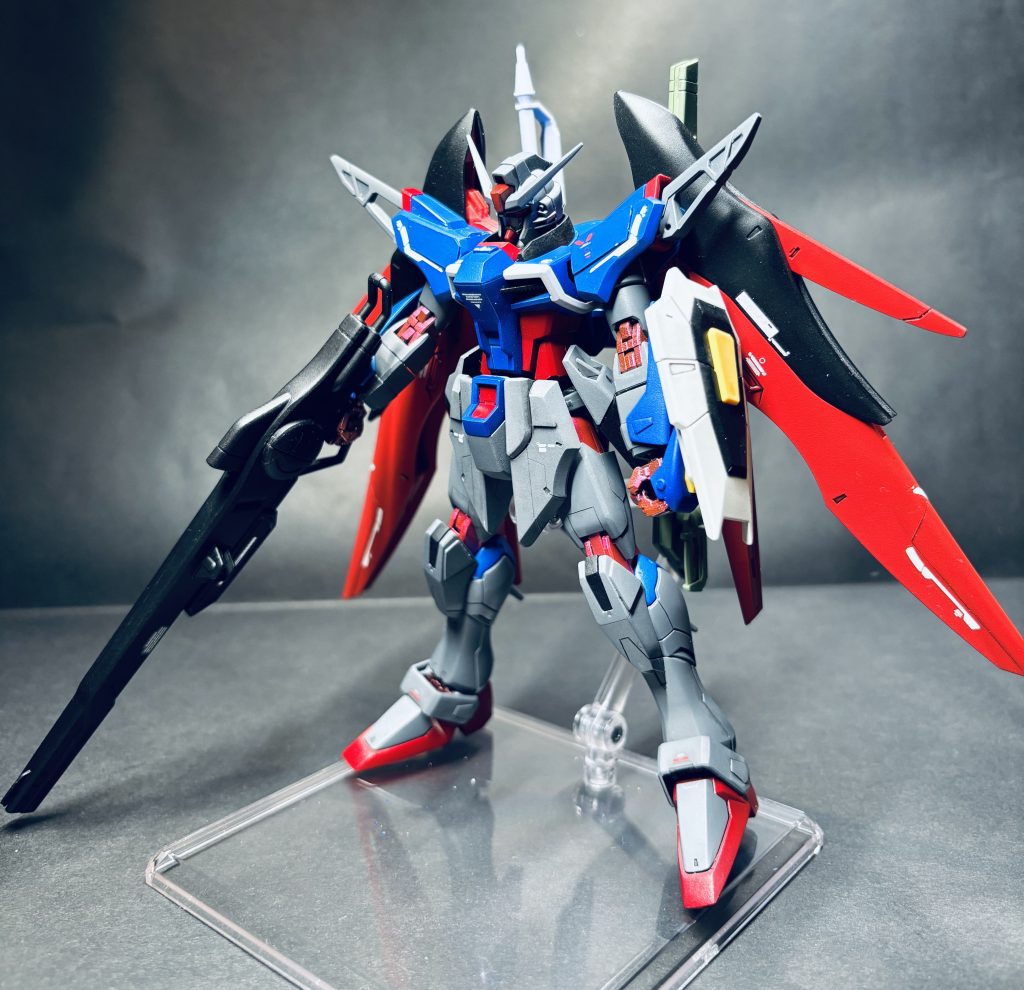 デスティニーの色味を劇場版に寄せるとボヤけるかなぁとか思いましたがいざ塗ってみると輪郭ハッキリしてて助かりました。