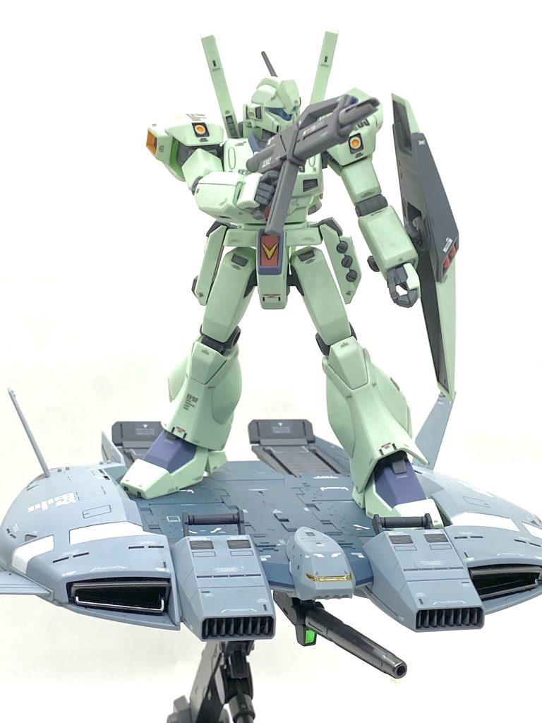 たまたまありましたジェガンを乗せて。