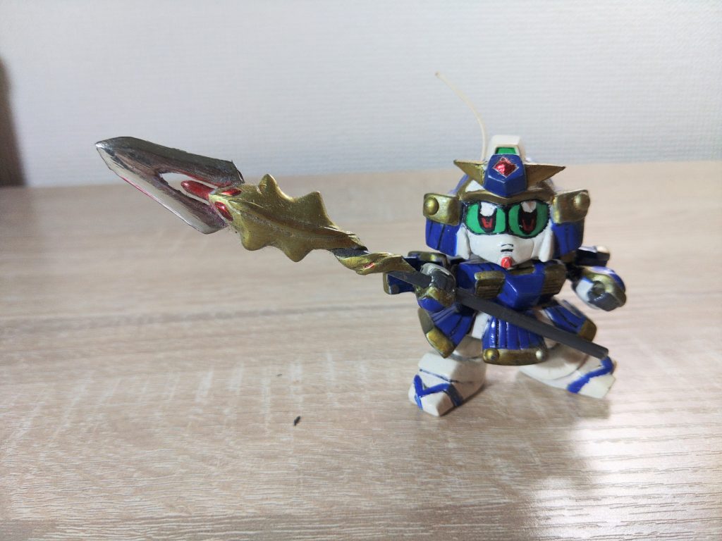 大槍形態に変身!!槍の気分とノリとテンション次第で山すら穴あけるヤベェー槍です。