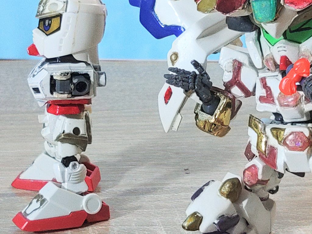 天〈こうやって三国伝やレジェンドBBの胴体に組み込むと・・・