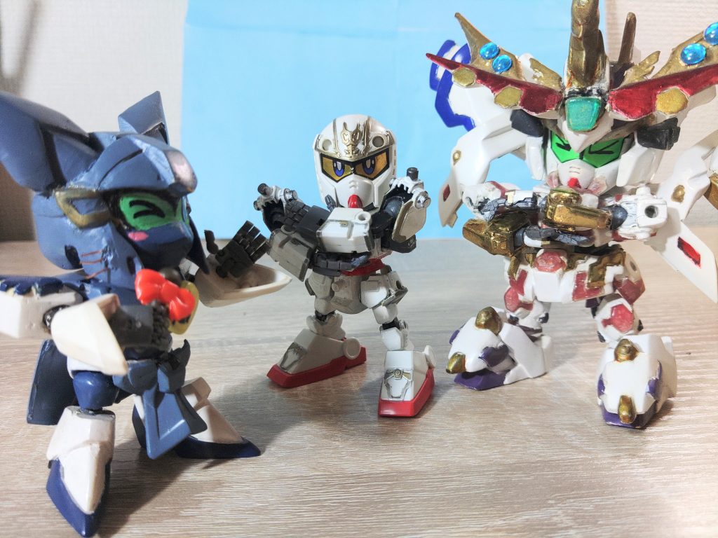 天〈両手持ちどころかガイナ(故)立ちみたいに腕組みっぽいポーズが可能になります!!カ〈すごーい(棒)でも鎧が絶対干渉するから削りこみと調節が必要にゃん。