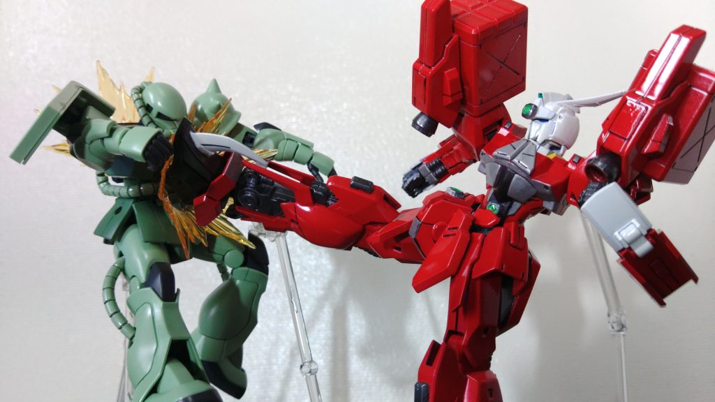 「死んでたまるかよ！俺はまだ十分に生きちゃいないんだよ！！」無限式の蹴りはどんな装甲も蹴り砕けるのだ！