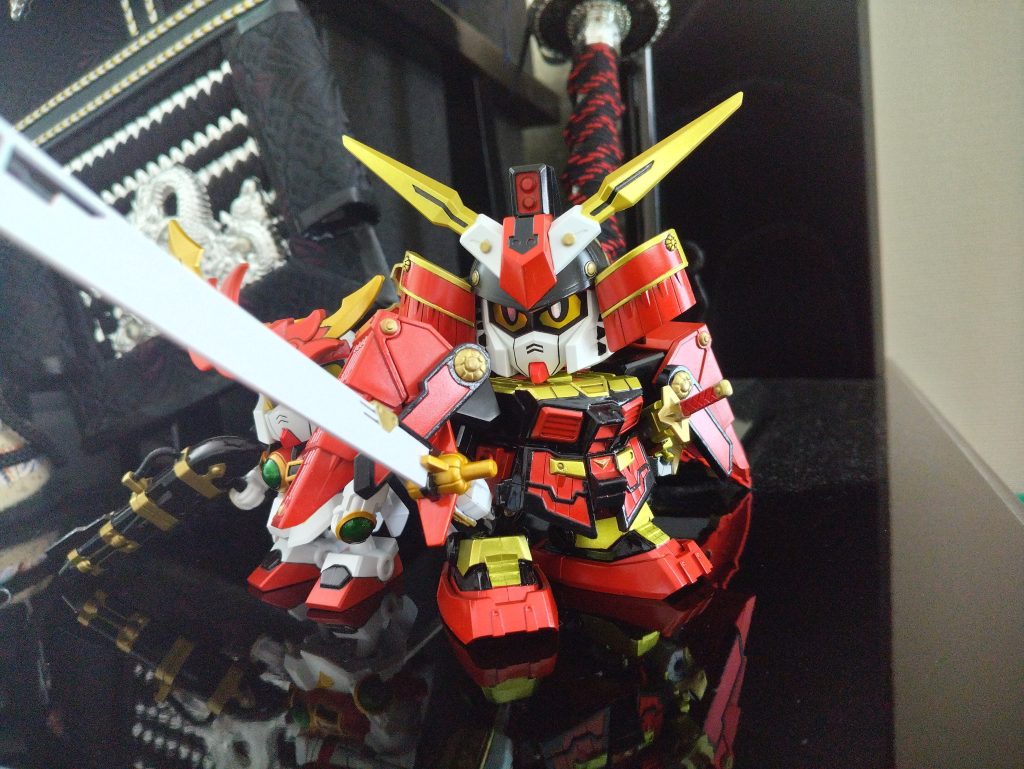 赤は下地シルバーのガイアカラープレミアムレッドを採用してます。なかなか発色が良いです。  