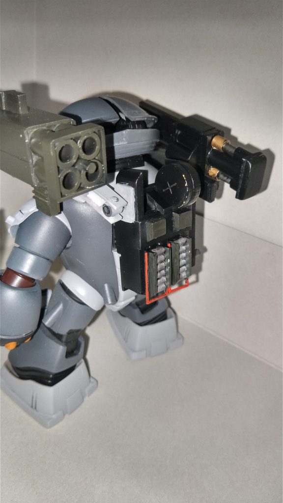 ザクマインレイヤーぽく機雷散布&予備マガジンをバックパックに新設