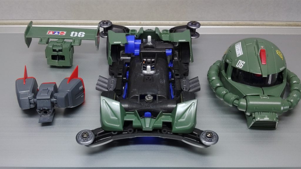 ここまでバラせるので、拡張性も確保しています