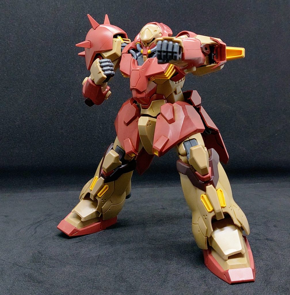 ジオン系は何故か拳で戦っても壊れなさそうなイメージがありますよね