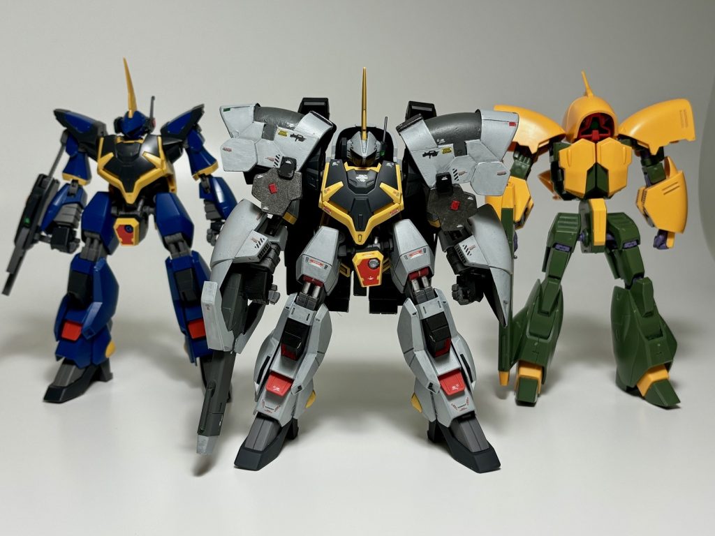 HGUCバーザムを幹として、バラしたHGUCアッシマーのパーツを貼り付けて再現してみました。ムーシカはゲーム作品「機動戦士ガンダム バトルオペレーション2」にも登場するため、ネットのゲーム動画を見ながらデザインを確認、再現してみました。。。 