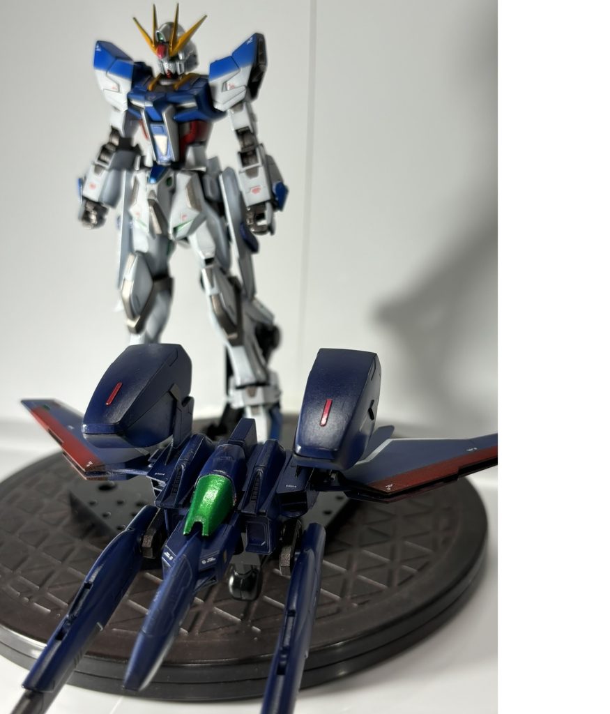 バックパックの戦闘機?モードです中央部がスカスカだったので、コックピット的なのを追加しました合体時は余剰パーツとなります・・・