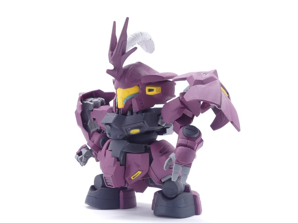 【ガンプラデータ】配役:ディランザ・サイサリス演者:オオツチ・イサナ所属:なしGP(ガンプラパワー):450使用ガンプラ:HG水星 ディランザ(グエル専用機) SDガンダムBB戦士 ガンダムGP02A HG水星 デミトレーナー・同拡張セットレギュレーション:オフィシャルレギュレーション(頭部などはプラ板・パテ使用)機体解説:「水星の魔女」のディランザをSD化した決闘用ガンプラ。頭部の一部と胸部をBB戦士から移植することで、改造のハードルを比較的低くしている。HG譲りの重装甲とHGそのものの大型武器を軽々と振り回すパワーを持つ。頭の羽根はもう少し大きくできたが「縁起が悪い」との理由でHGのままにしている。それでも、アマミチが撃破したときには羽根が舞い散ったという。そろそろ登場人物の名前の種明かし。筆者です。本作メイン登場人物は、名字が西武池袋線の駅名になっています。これには理由が無いわけでも無く・・・最初にぱっと思いついたのが「シイナ・アマミチ」だったので・・・なお、今回のようなゲストや敵については別の法則がありますがこれは後日に。そんなこんなでChapter2のラスト、ディランザ・サイサリスです。デュエルミッション用に既にXには投稿済み。