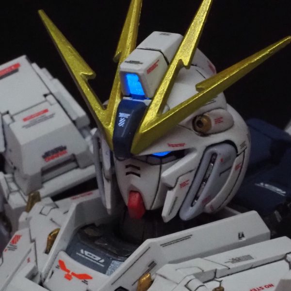 MGナラティブガンダムやっと完成しました。