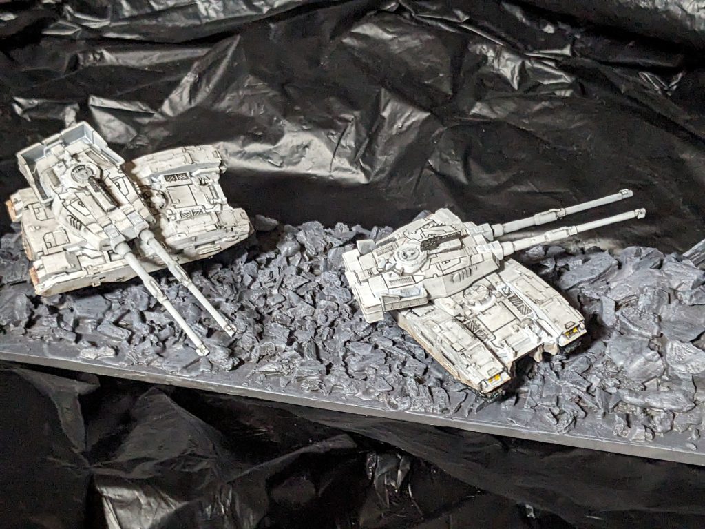 同スケール帯で並べるとわかるのですが、比較的小さいサイズのロトよりも小さいです。・