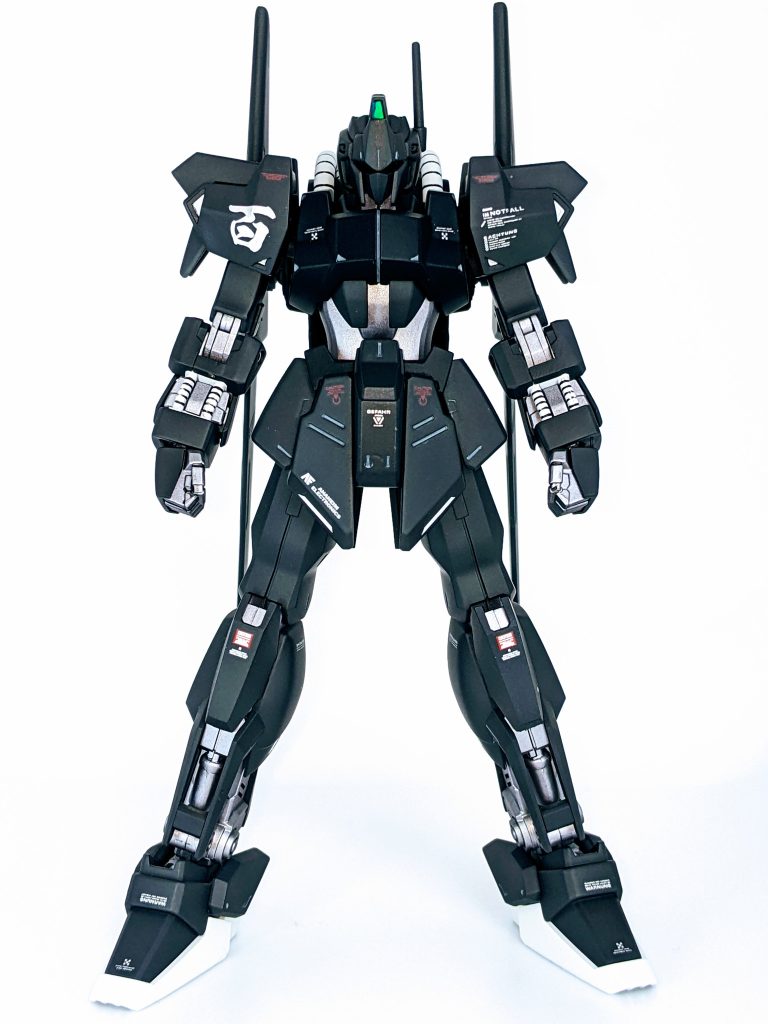 うむ、細マッチョ。アスリートの如く理想的なスタイルだと思います。