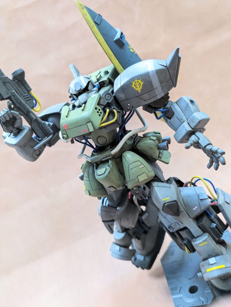 全体的にボリームアップ。空間用を意識してスラスターを追加。 