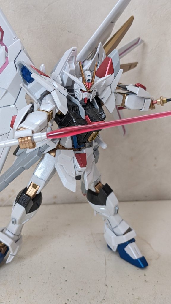 マイティーストライクフリーダムガンダム（パール、メタリック塗装)–2枚目/制作者：やすぴー