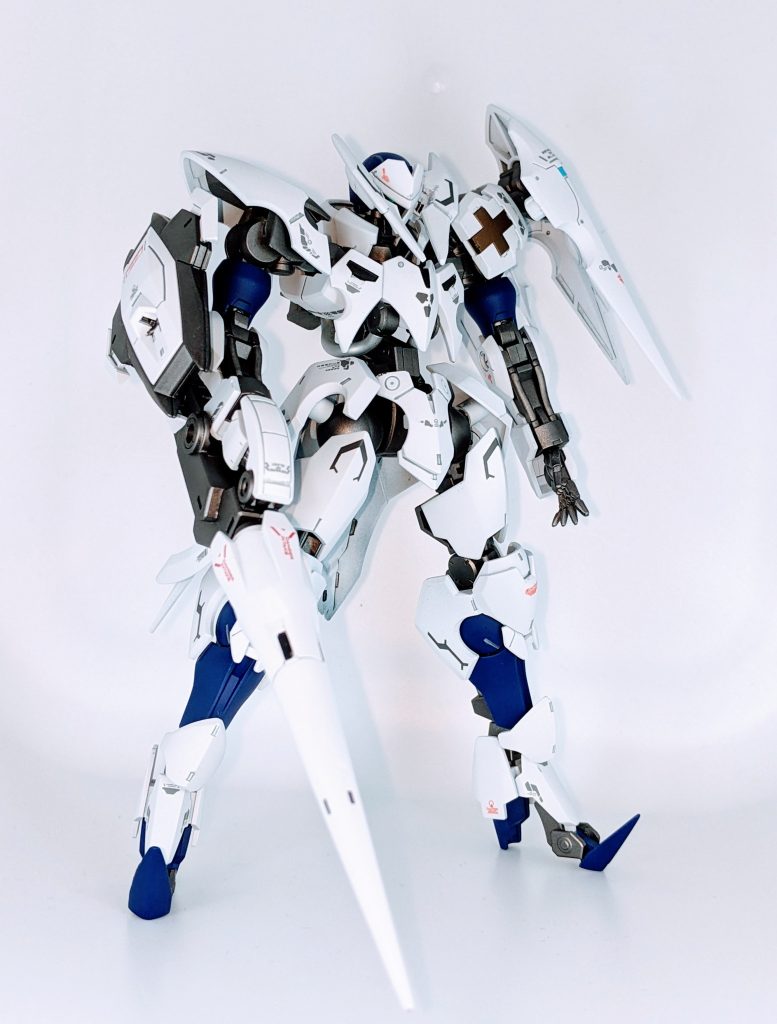 プレバンの【 EXPANSION PARTS SET1】のミカエリス用武器、ドリルジャベリン・ストライクブレイスを装備。