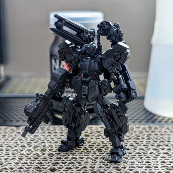 アーティファクトジェスタキャノン続きです！表面処理前に捨てサフを施してみました(gundam-kao6)メカサフを使ったので少し勿体ない気がしますが、ABSでも構わずに吹けるのでアーティファクトの塗装にはもってこいなんですよね(zaku-kao4)単色になったことでいろいろアラが見えてきたので、工作が捗りそうです！さり気ない変化ですが、頭部の左側にアンテナを追加しました(gandam-hand2)（1枚目）