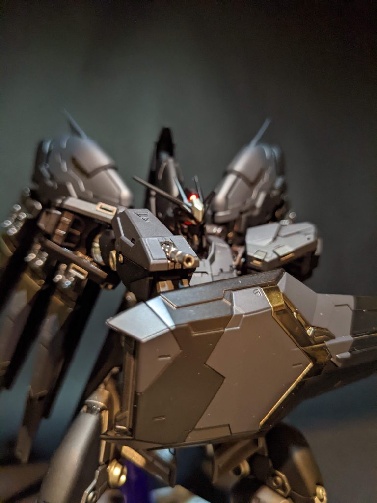 マシンガンで掃射。