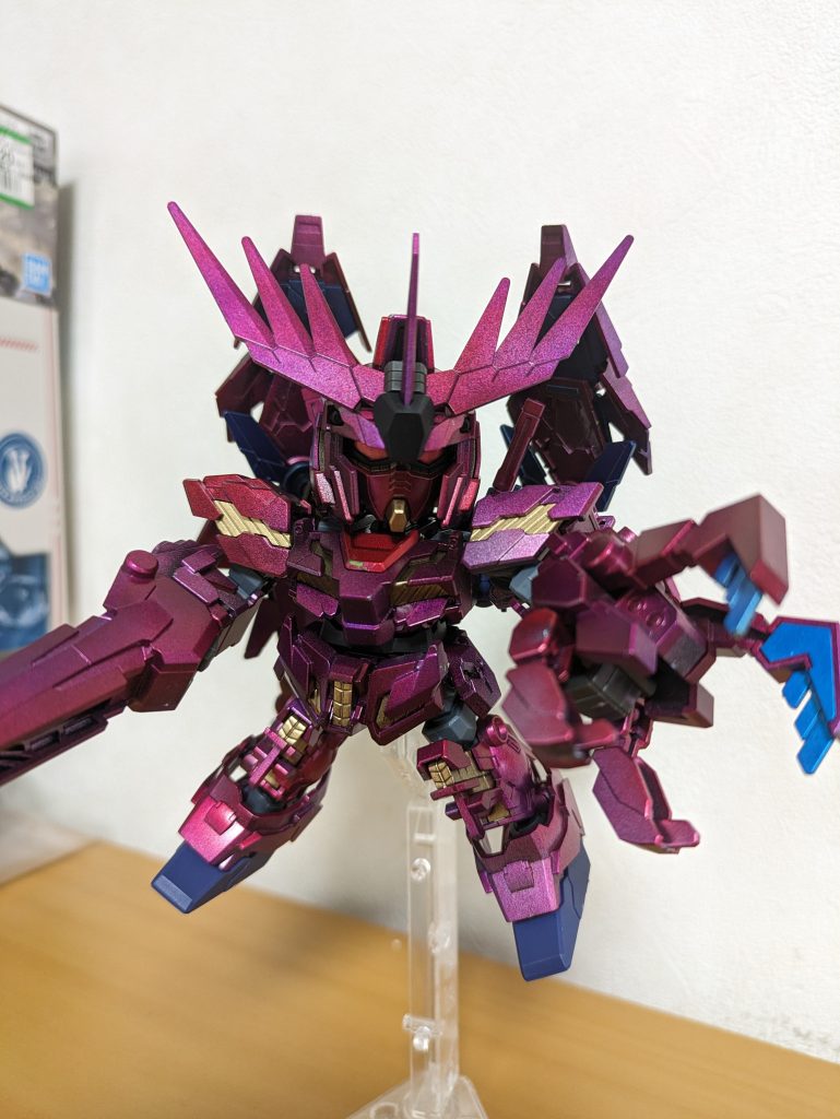 なお、全乗せは背中でバンシィノルンのやつとフェネクスのシールドが干渉するのでできない模様... 悲しいね、バナージ